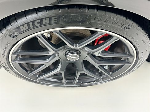 Used 2021 Mercedes-Benz AMG GT 63 image 34