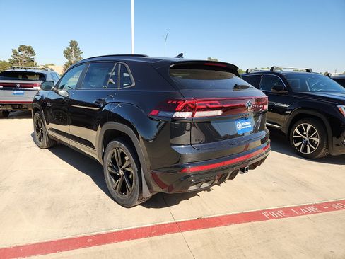 New 2026 Volkswagen Atlas Cross Sport SEL R-Line AWD/4WD image 5