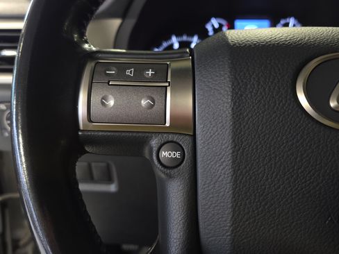 Used 2016 Lexus GX 460 w/ Premium Package AWD/4WD image 23