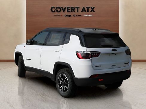 New 2026 Jeep Compass Trailhawk w/ Sun, Sound & Navigation Group AWD/4WD image 3