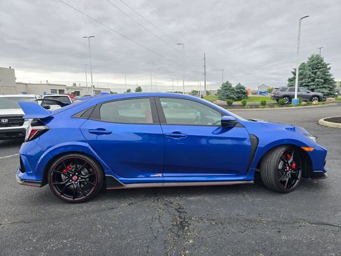 Used 2019 Honda Civic Type R image 9