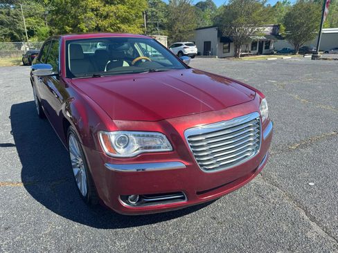 Used 2014 Chrysler 300 C image 7