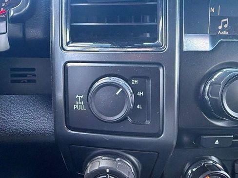 Used 2018 Ford F150 XLT w/ Equipment Group 302A Luxury AWD/4WD image 16