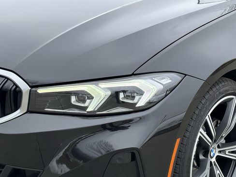 Certified 2023 BMW 330i Sedan w/ Premium Package image 6