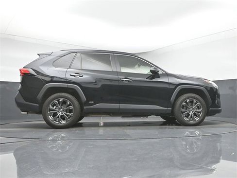 Used 2022 Toyota RAV4 Limited image 39