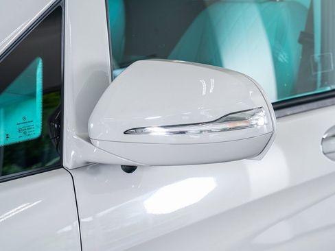 Used 2023 Mercedes-Benz Metris Passenger image 21