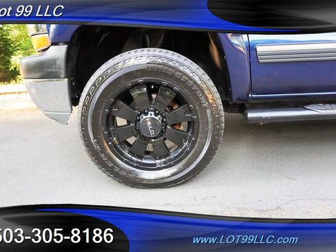 Used 2001 Chevrolet Silverado 2500 LS w/ Off-Road Skid Plate Pkg AWD/4WD image 3