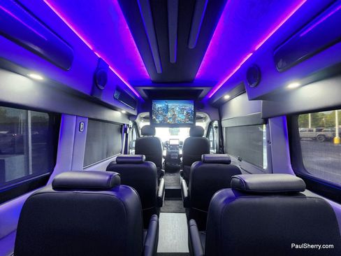 Used 2023 RAM ProMaster 2500 w/ Driver Convenience Group FWD image 39