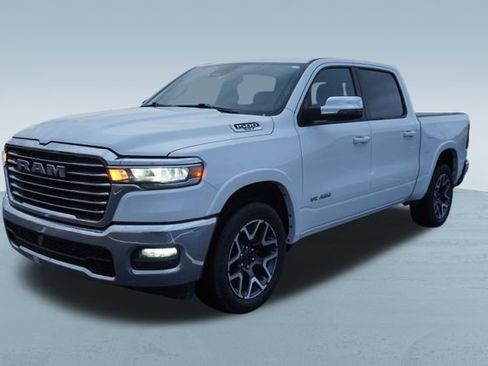 Used 2025 RAM 1500 Laramie image 3