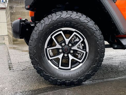 Certified 2025 Jeep Wrangler Rubicon w/ Safety Group image 7