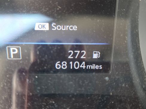 Used 2018 Nissan Rogue SV image 11