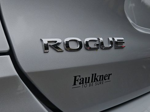 Certified 2019 Nissan Rogue S image 29