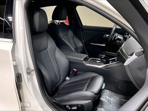 Used 2020 BMW 330i xDrive Sedan AWD/4WD image 9