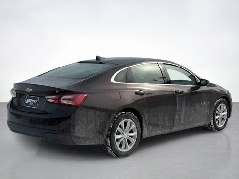 Used 2020 Chevrolet Malibu LT image 3