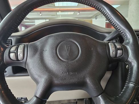 Used 2004 Pontiac Montana Extended w/ Convenience Package #1 image 24