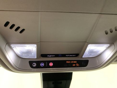 Used 2022 Chevrolet Equinox LT image 23