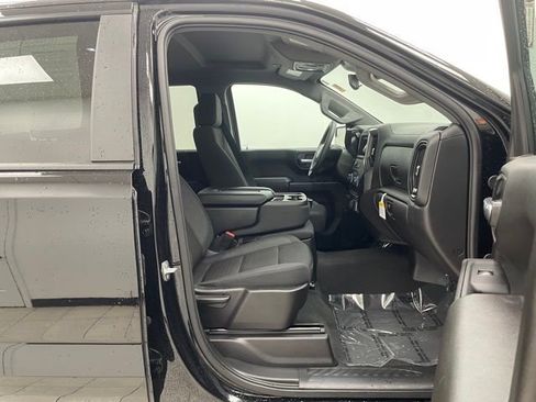 Certified 2024 Chevrolet Silverado 1500 Custom image 16