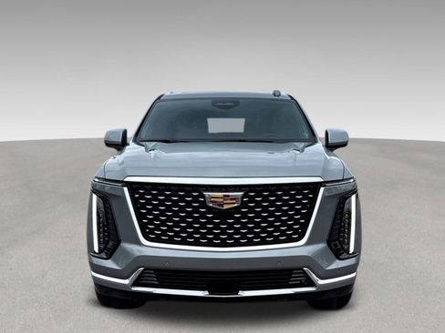 Used 2026 Cadillac Escalade ESV Luxury w/ Touring Package RWD image 2