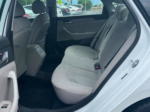 Used 2019 Hyundai Sonata SE FWD image 16