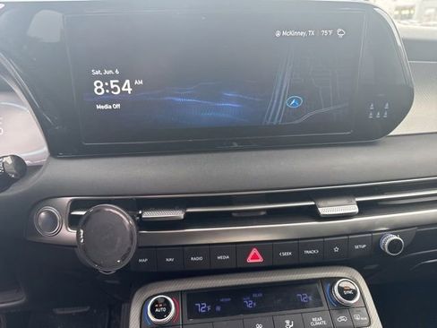 Used 2024 Hyundai Palisade SEL FWD image 4