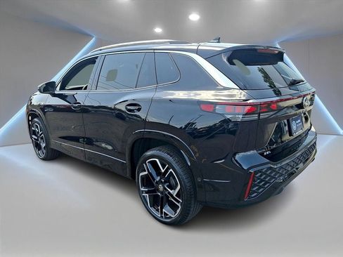 Certified 2025 Volkswagen Tiguan SEL R-Line AWD/4WD image 6