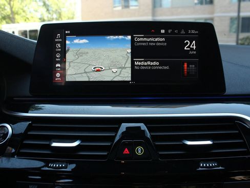 Used 2020 BMW M550i xDrive w/ Executive Package AWD/4WD image 31