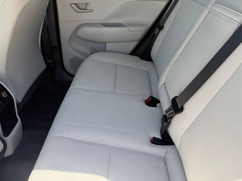 Used 2025 Hyundai Kona SEL FWD image 18