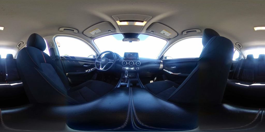 Used 2025 Nissan Sentra SR FWD image 19