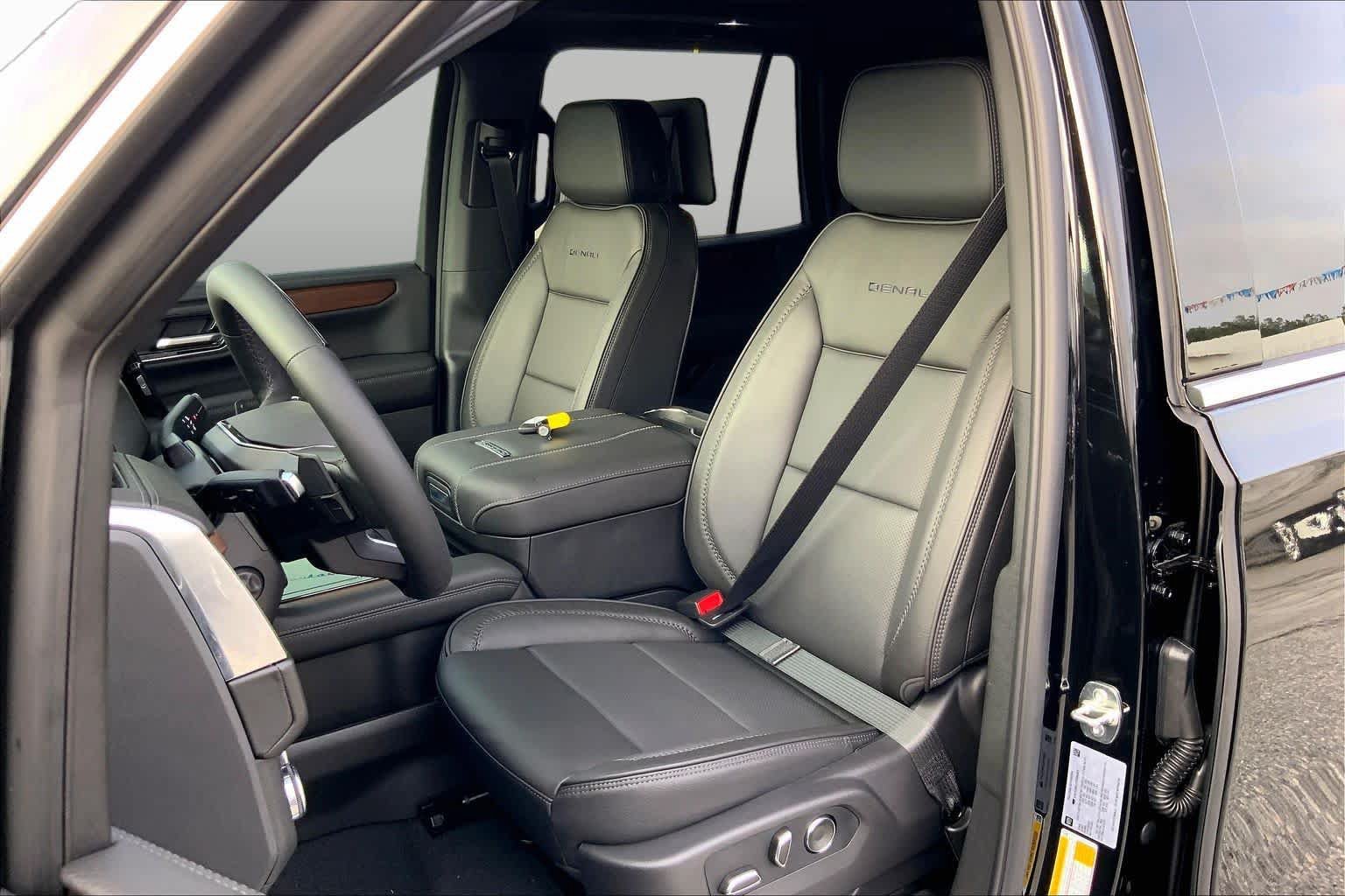 New 2026 GMC Yukon Denali w/ Advanced Technology Package RWD image 9