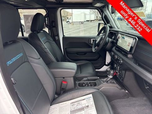 Used 2025 Jeep Wrangler Unlimited Rubicon 4xe AWD/4WD image 7