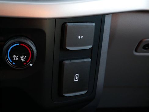 Certified 2022 Ford F150 XLT w/ XTR Package image 23