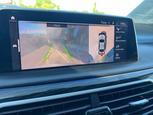 Used 2020 BMW 750i xDrive w/ Executive Package AWD/4WD image 10