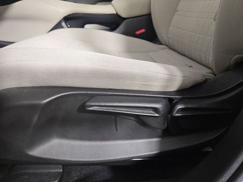 Used 2023 Honda HR-V LX image 27