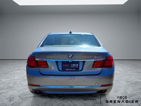 Used 2013 BMW 740i image 6