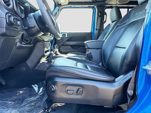 Used 2024 Jeep Wrangler Sahara w/ Technology Group image 18