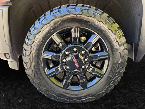 New 2026 GMC Sierra 3500 AT4 w/ AT4 Premium Plus Package AWD/4WD image 10