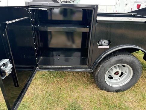 New 2023 GMC Sierra 3500 Pro image 9