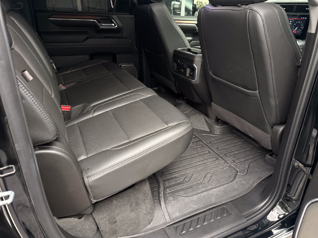Used 2024 GMC Sierra 3500 Denali w/ Denali Reserve Package AWD/4WD image 43
