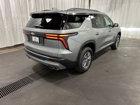 New 2026 Chevrolet Traverse LT w/ Driver Confidence Package image 3