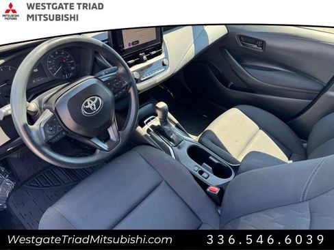 Used 2023 Toyota Corolla LE FWD image 7