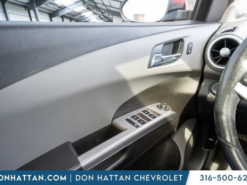 Used 2018 Chevrolet Sonic Premier image 16