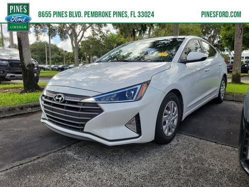 Used 2020 Hyundai Elantra SE w/ Convenience Package (C2) FWD image 1