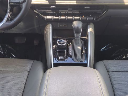 Used 2023 Chevrolet Colorado ZR2 w/ ZR2 Convenience Package III image 20