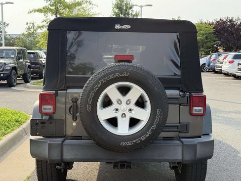 Used 2016 Jeep Wrangler Unlimited Sport w/ Quick Order Package 24S AWD/4WD image 11