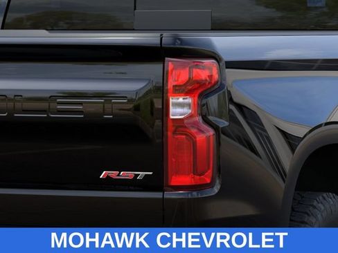 New 2026 Chevrolet Silverado 1500 RST AWD/4WD image 11