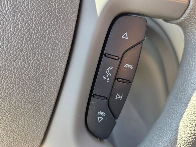 Used 2016 Chevrolet Traverse LS FWD image 26