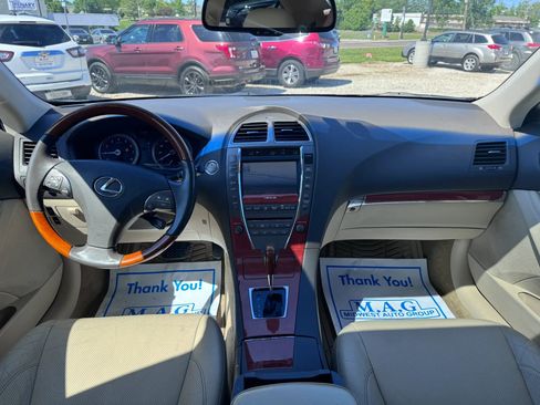 Used 2011 Lexus ES 350 FWD image 23
