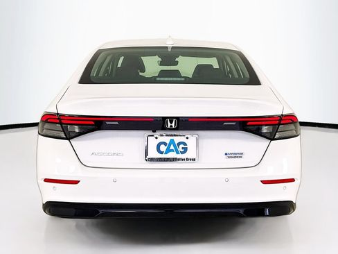 Used 2025 Honda Accord Touring image 6