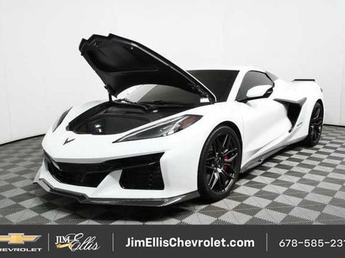 Used 2023 Chevrolet Corvette Z06 w/ Stealth Interior Trim Package RWD image 33