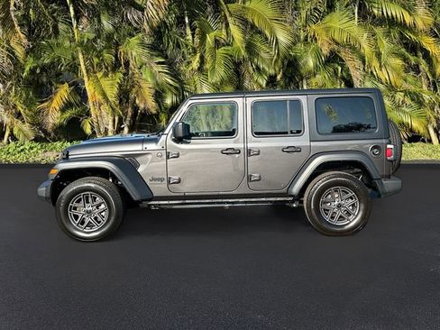 Used 2024 Jeep Wrangler Sport S image 8